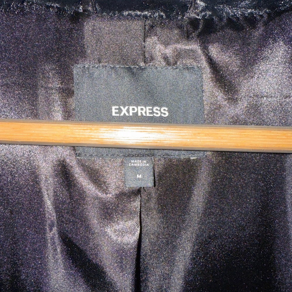 Express Ladies Faux Fur Coat Black Size Medium - Picture 2 of 4